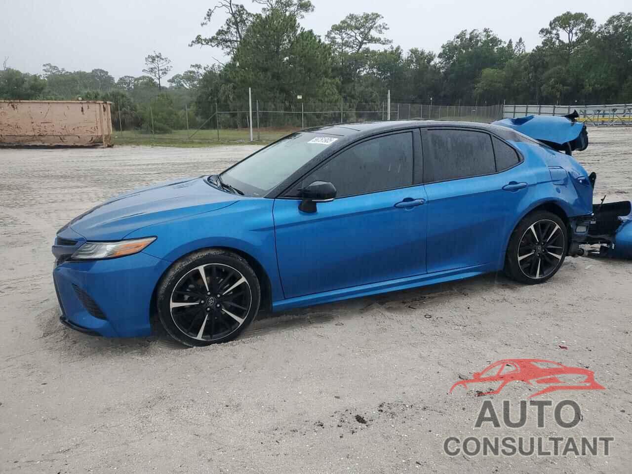 TOYOTA CAMRY 2018 - 4T1B61HK1JU142284