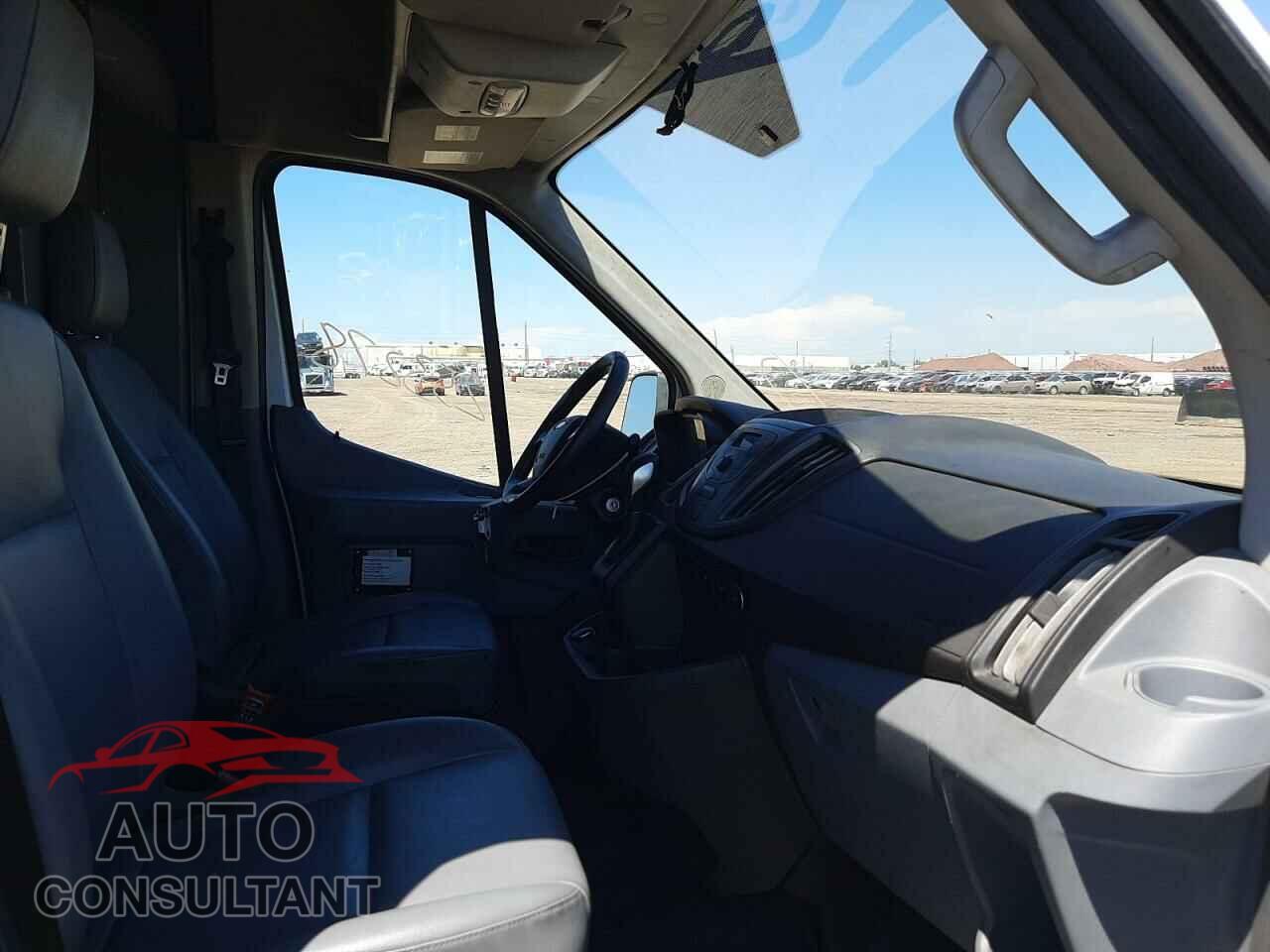 FORD TRANSIT 2018 - 1FTYR2XMXJKA24986