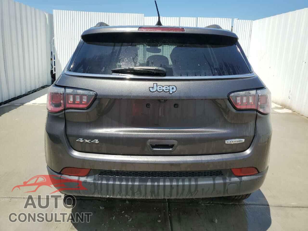 JEEP COMPASS 2018 - 3C4NJDBB6JT307167