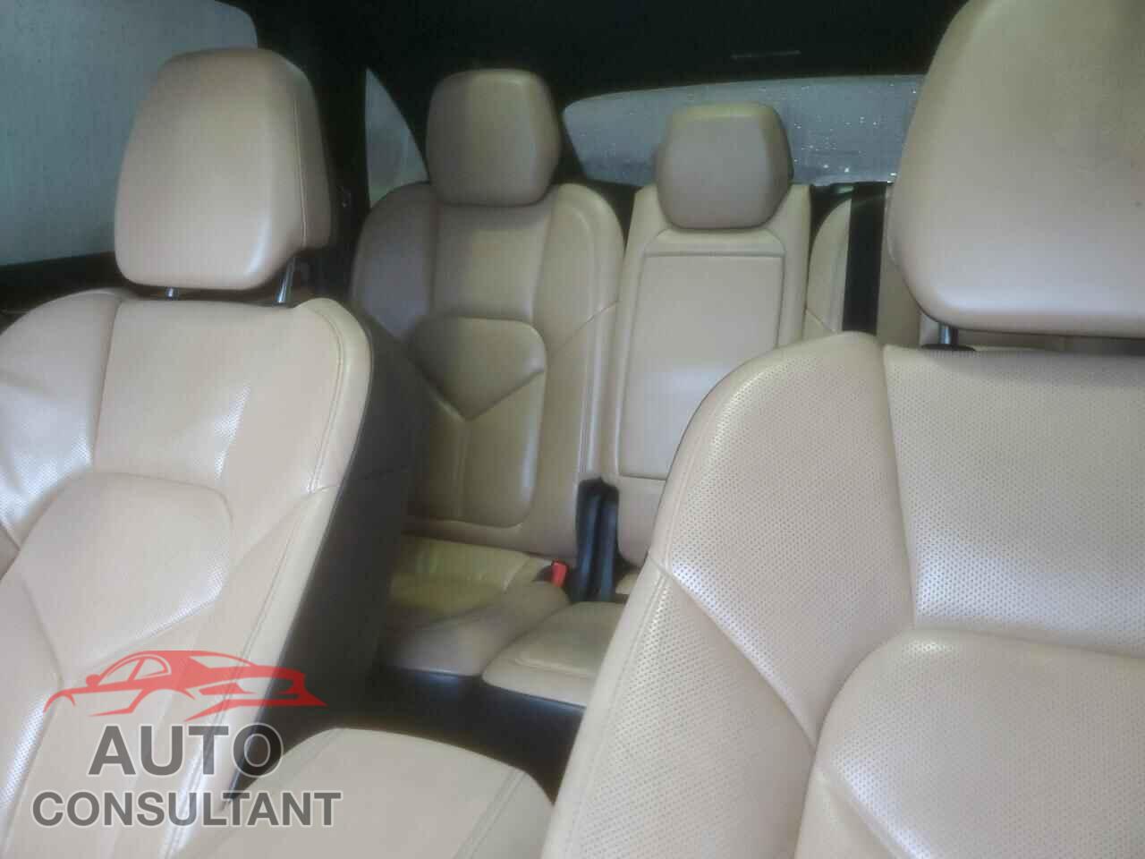 PORSCHE CAYENNE 2017 - WP1AA2A25HKA88281