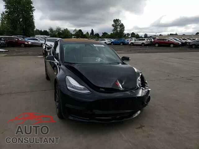 TESLA MODEL 3 2019 - 5YJ3E1EA7KF304386