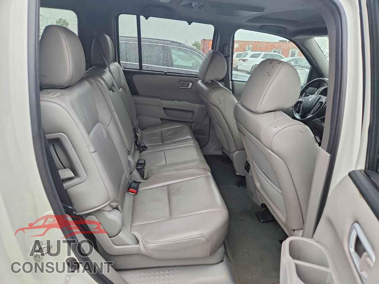 HONDA PILOT 2014 - 5FNYF4H95EB036657