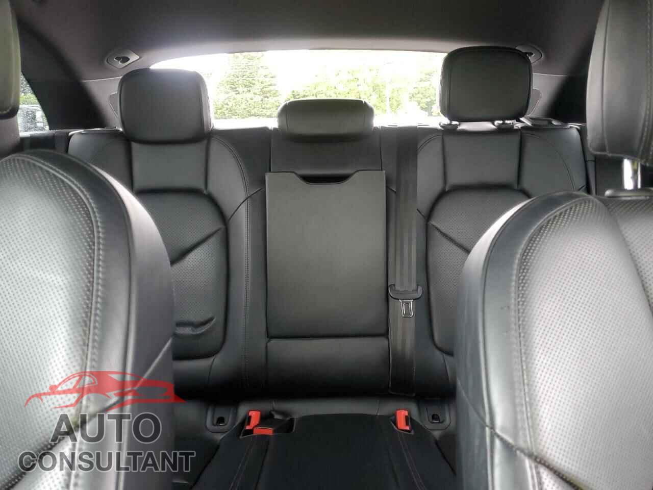 PORSCHE MACAN 2018 - WP1AA2A51JLB10996