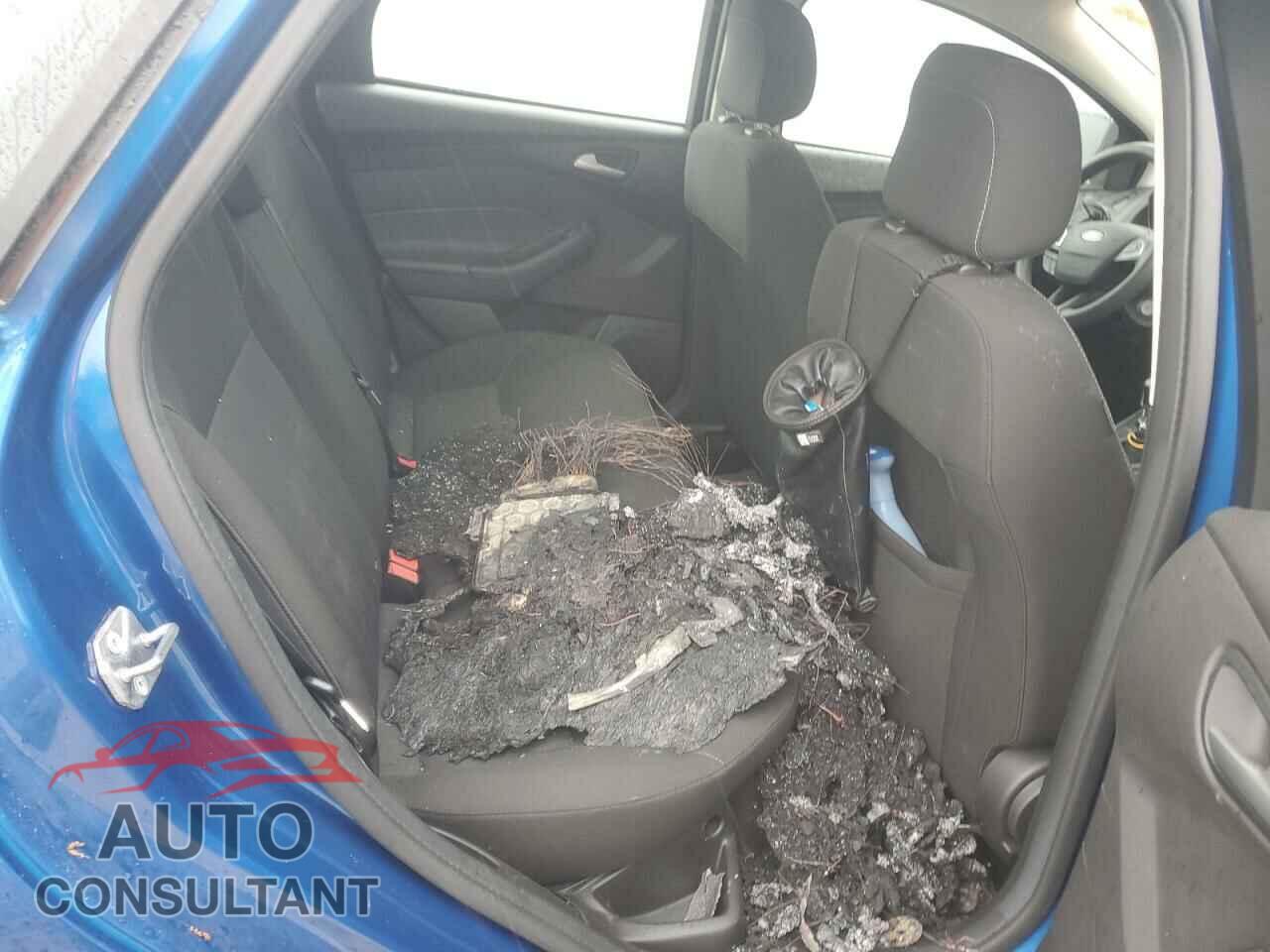 FORD FOCUS 2018 - 1FADP3FE6JL227653