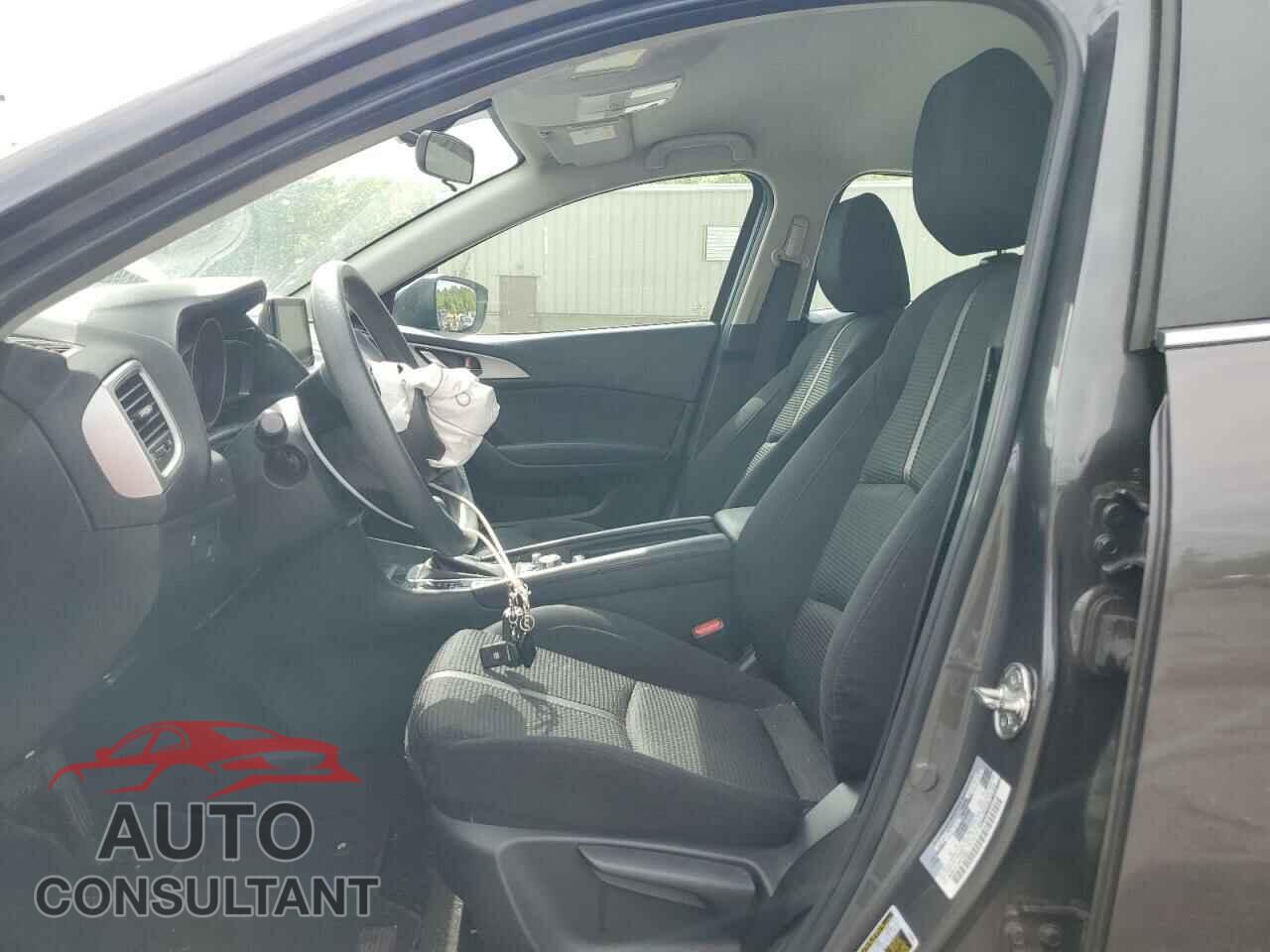 MAZDA 3 2017 - 3MZBN1U7XHM133328