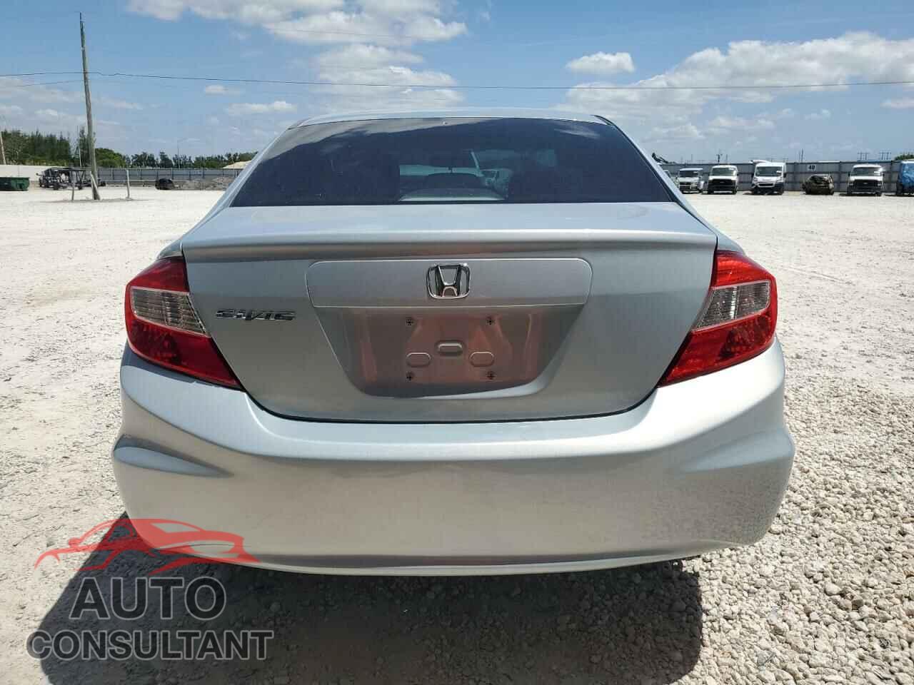 HONDA CIVIC 2012 - 19XFB2F80CE031838