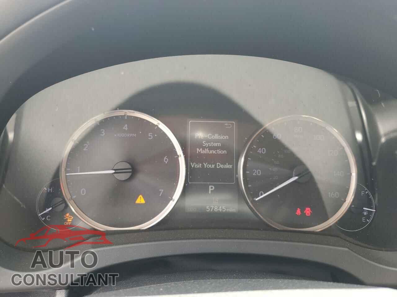 LEXUS IS 2018 - JTHBA1D20J5068356
