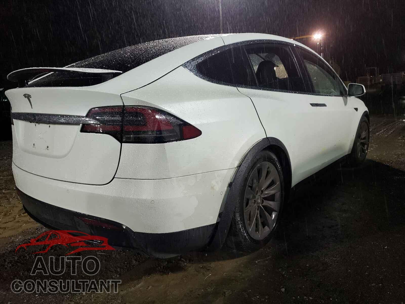 TESLA MODEL X 2018 - 5YJXCBE47JF106249