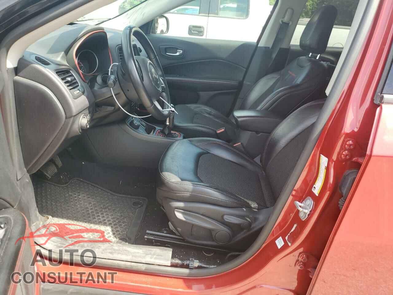 JEEP COMPASS 2018 - 3C4NJDDBXJT199049