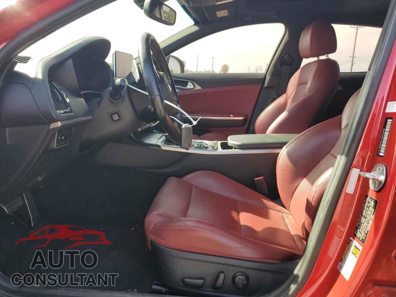KIA STINGER 2018 - KNAE45LC2J6034448