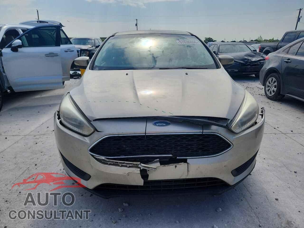 FORD FOCUS 2017 - 1FADP3F23HL300607