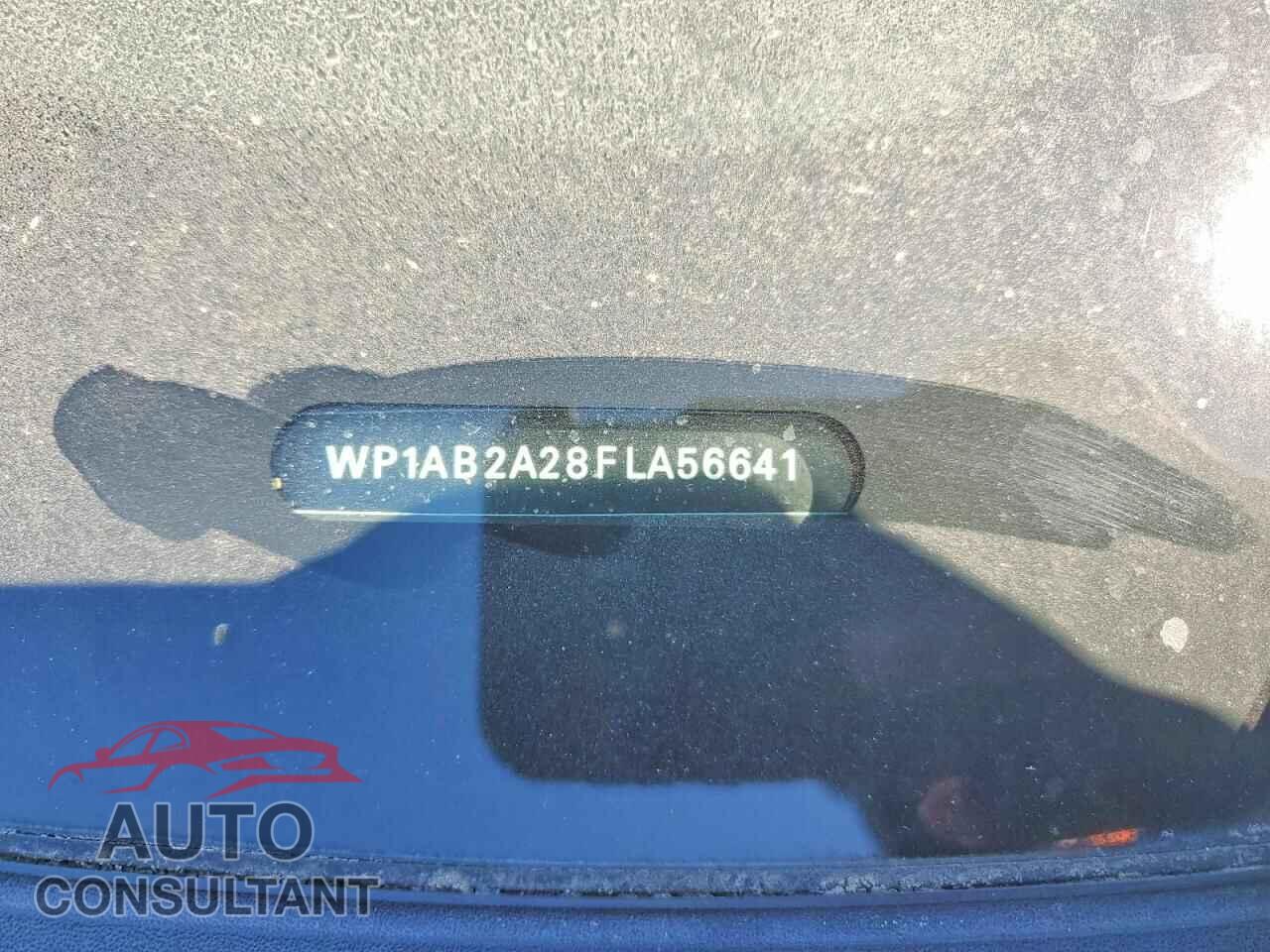 PORSCHE CAYENNE 2015 - WP1AB2A28FLA56641
