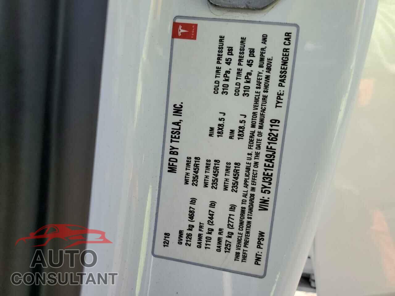 TESLA MODEL 3 2018 - 5YJ3E1EA9JF162119