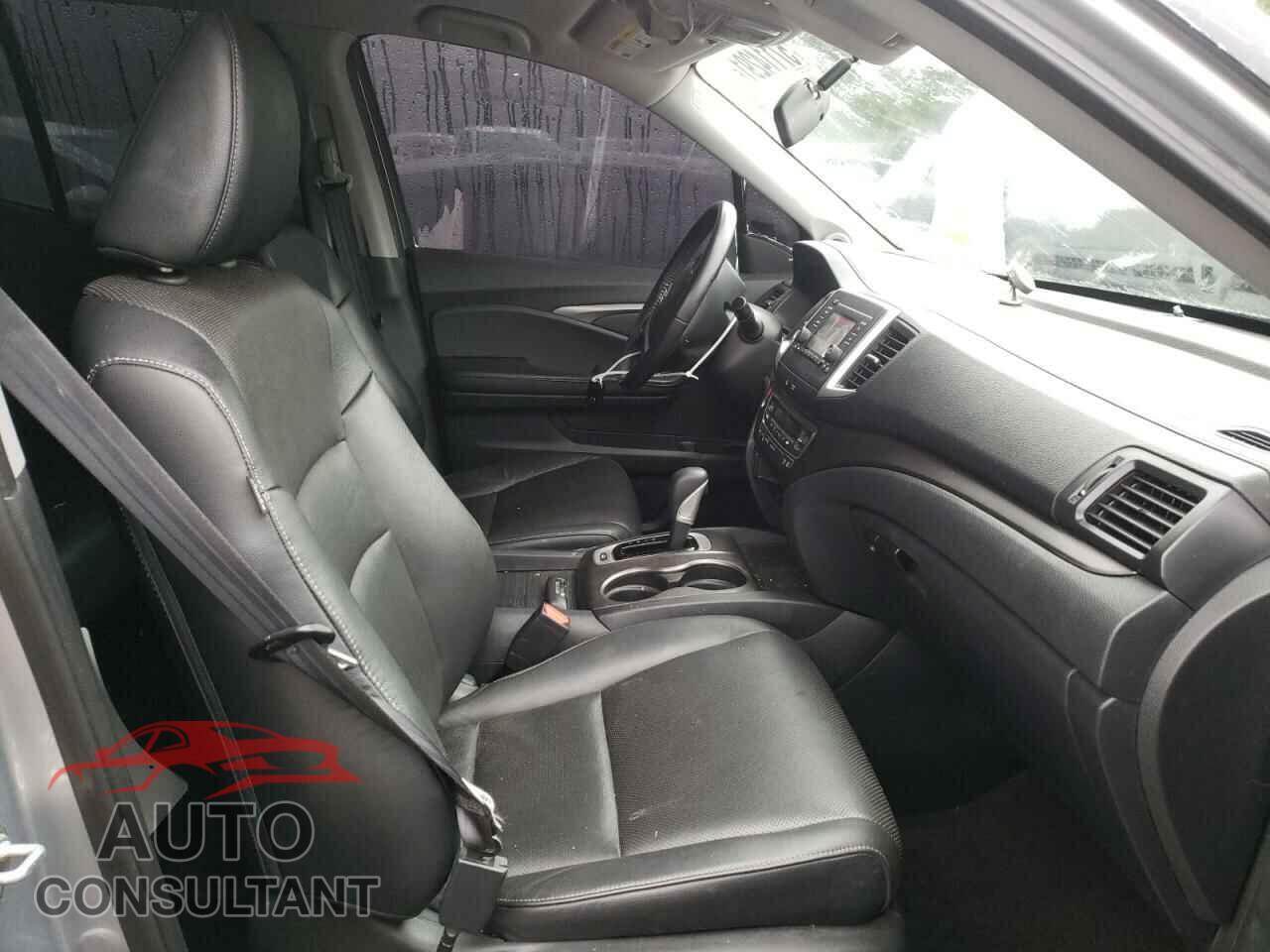 HONDA RIDGELINE 2017 - 5FPYK3F55HB031637