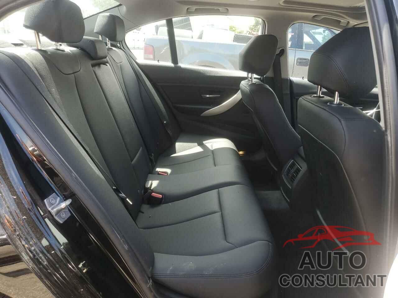 BMW 3 SERIES 2016 - WBA8E5G51GNT41646