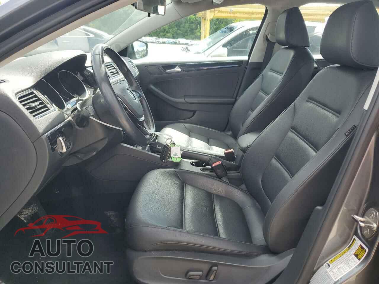 VOLKSWAGEN JETTA 2017 - 3VWL17AJ6HM392174