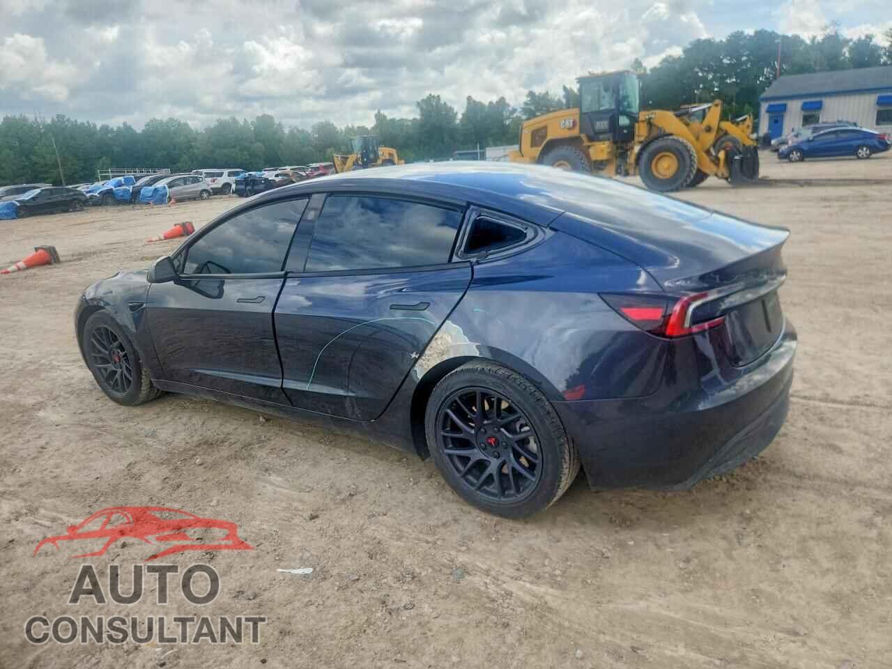 TESLA MODEL 3 2024 - 5YJ3E1EB3RF740879