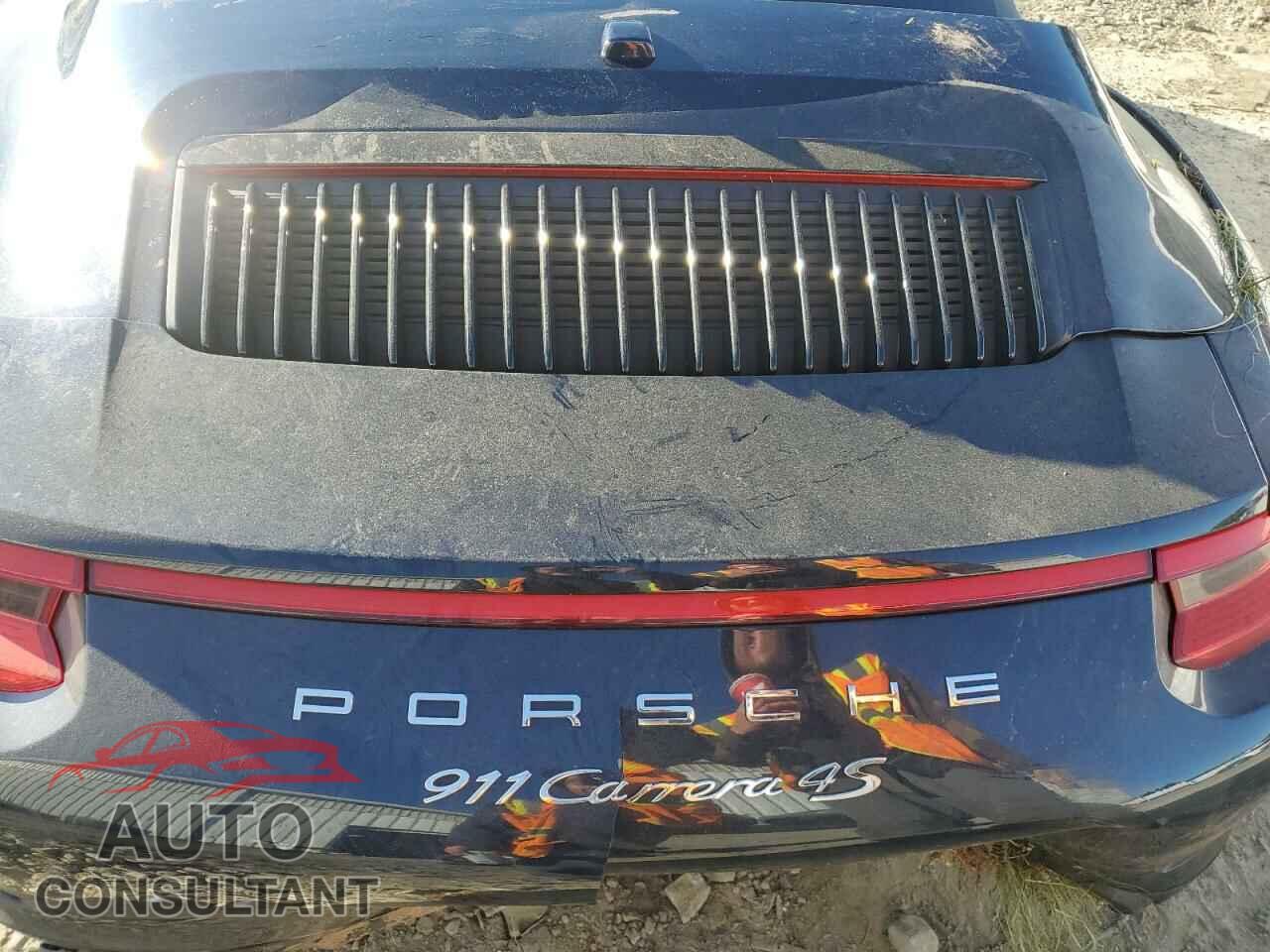 PORSCHE 911 2018 - WP0CB2A98JS147463