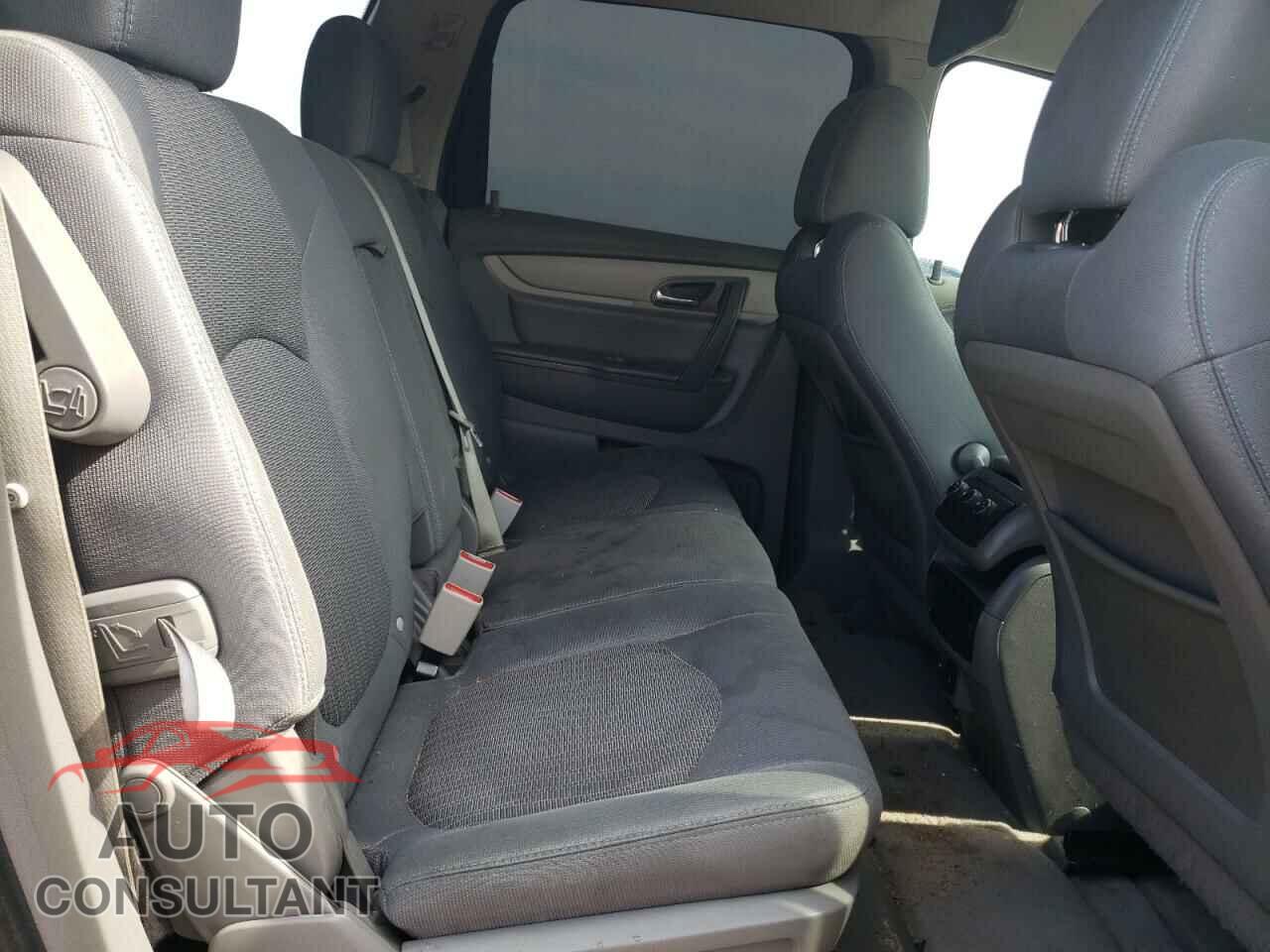 CHEVROLET TRAVERSE 2017 - 1GNKRFED3HJ331780
