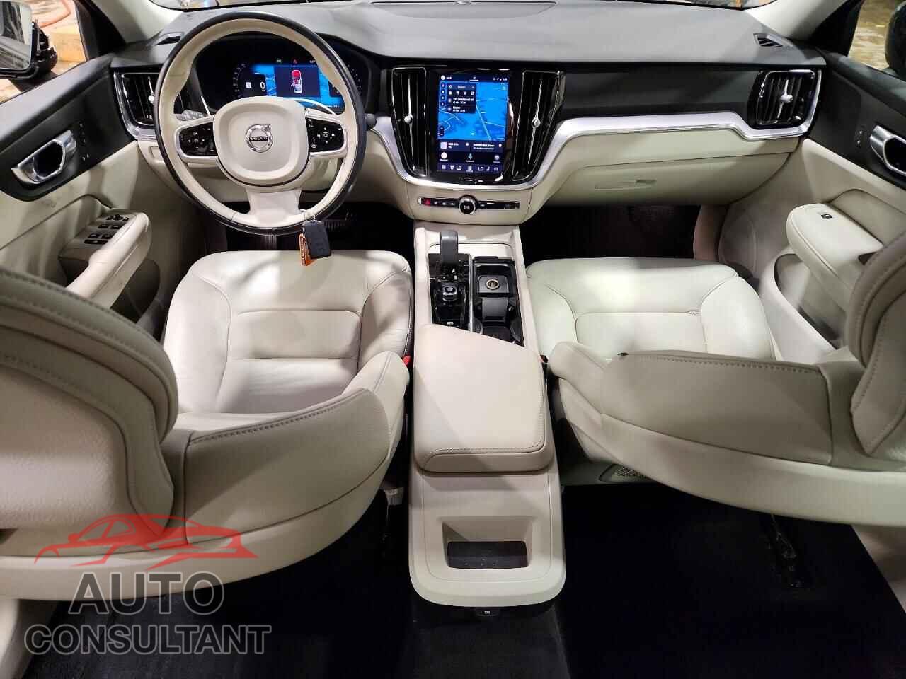 VOLVO S60 2023 - 7JRL12FV5PG231987