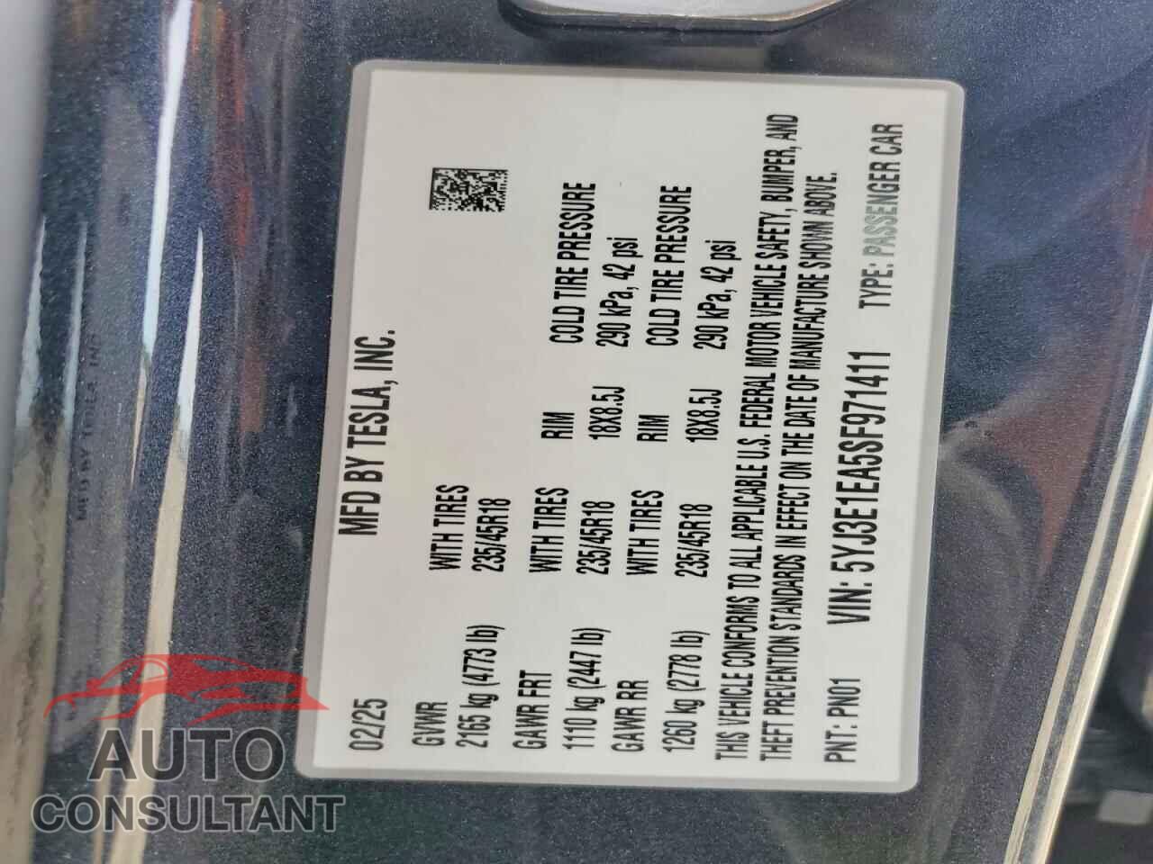 TESLA MODEL 3 2025 - 5YJ3E1EA5SF971411
