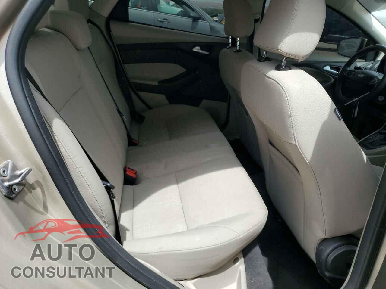 FORD FOCUS 2017 - 1FADP3F2XHL254595