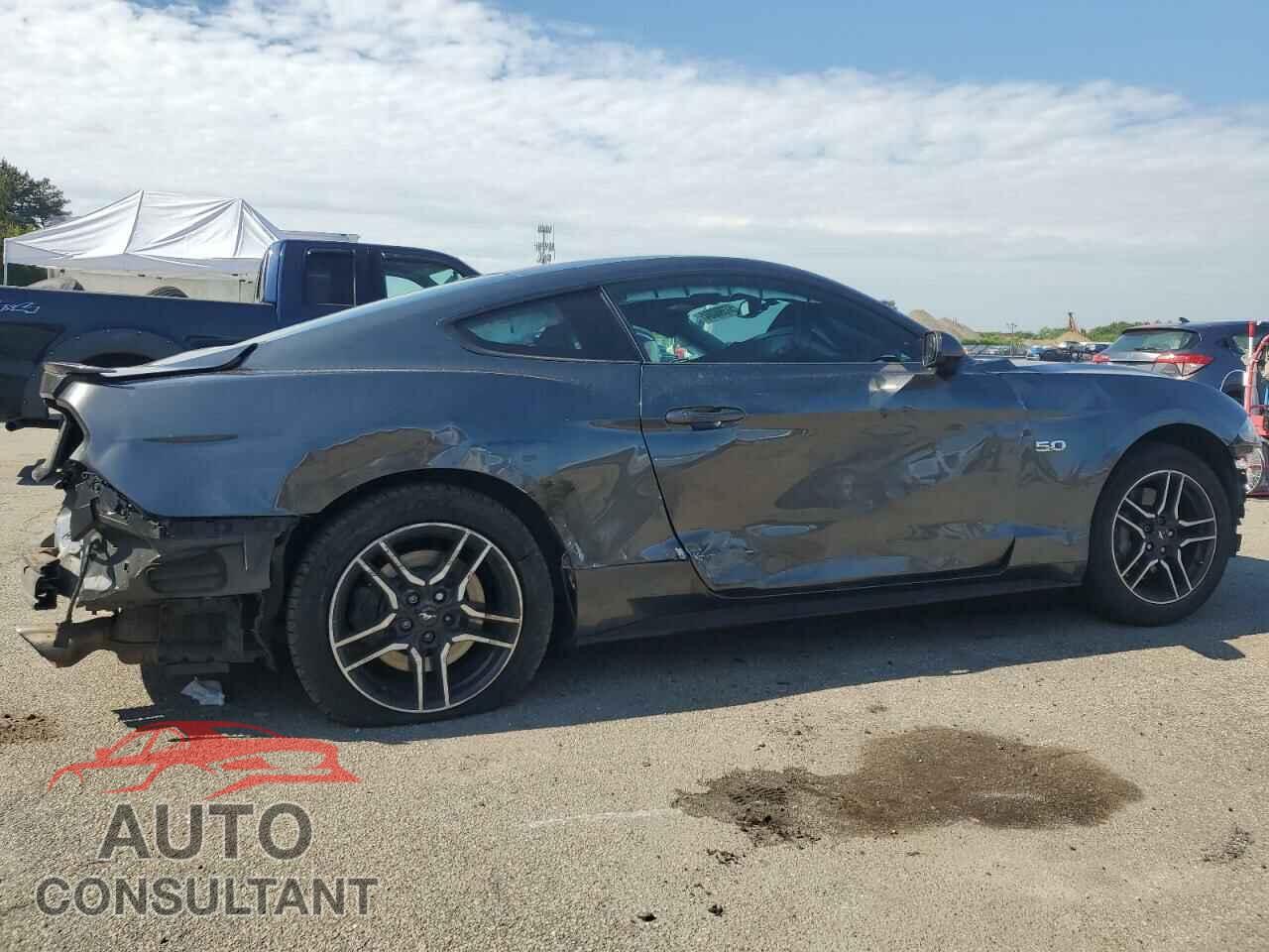 FORD MUSTANG 2018 - 1FA6P8CF6J5120321