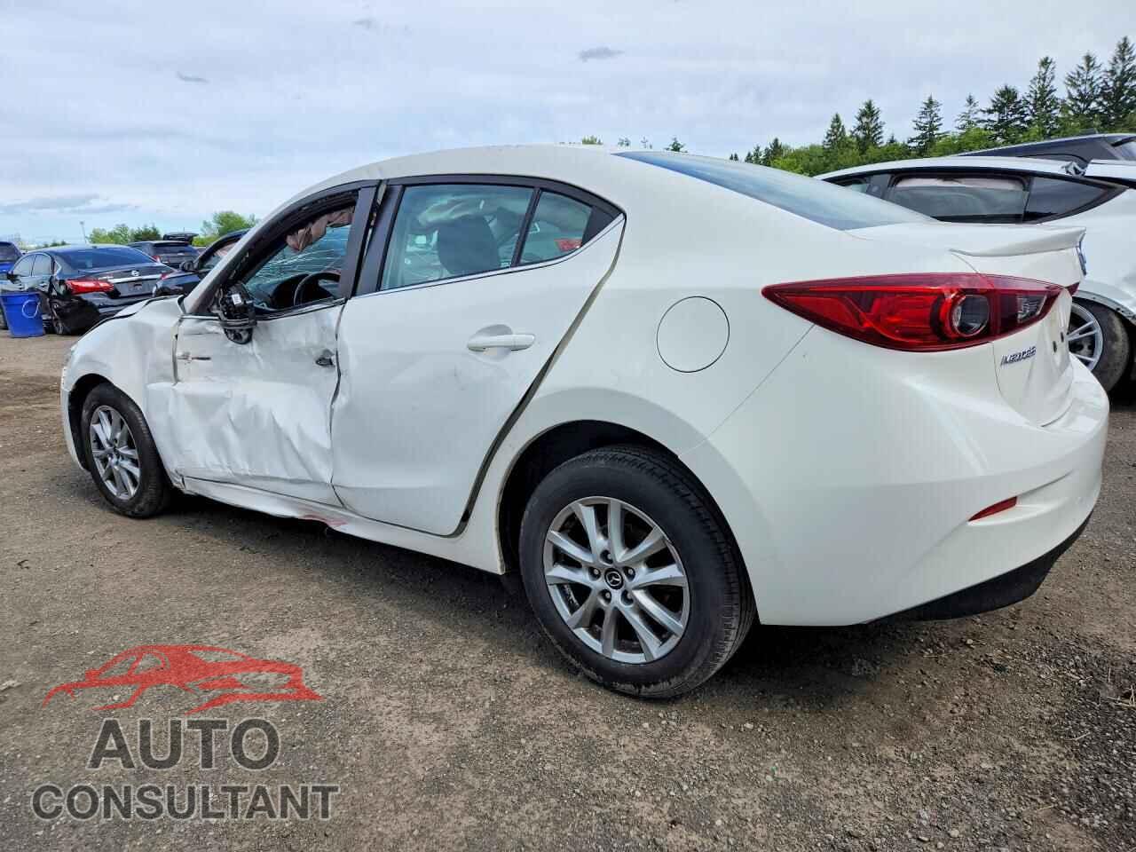 MAZDA 3 2018 - 3MZBN1V75JM245961