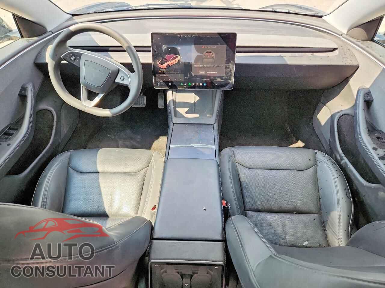 TESLA MODEL 3 2024 - 5YJ3E1EA0RF826528