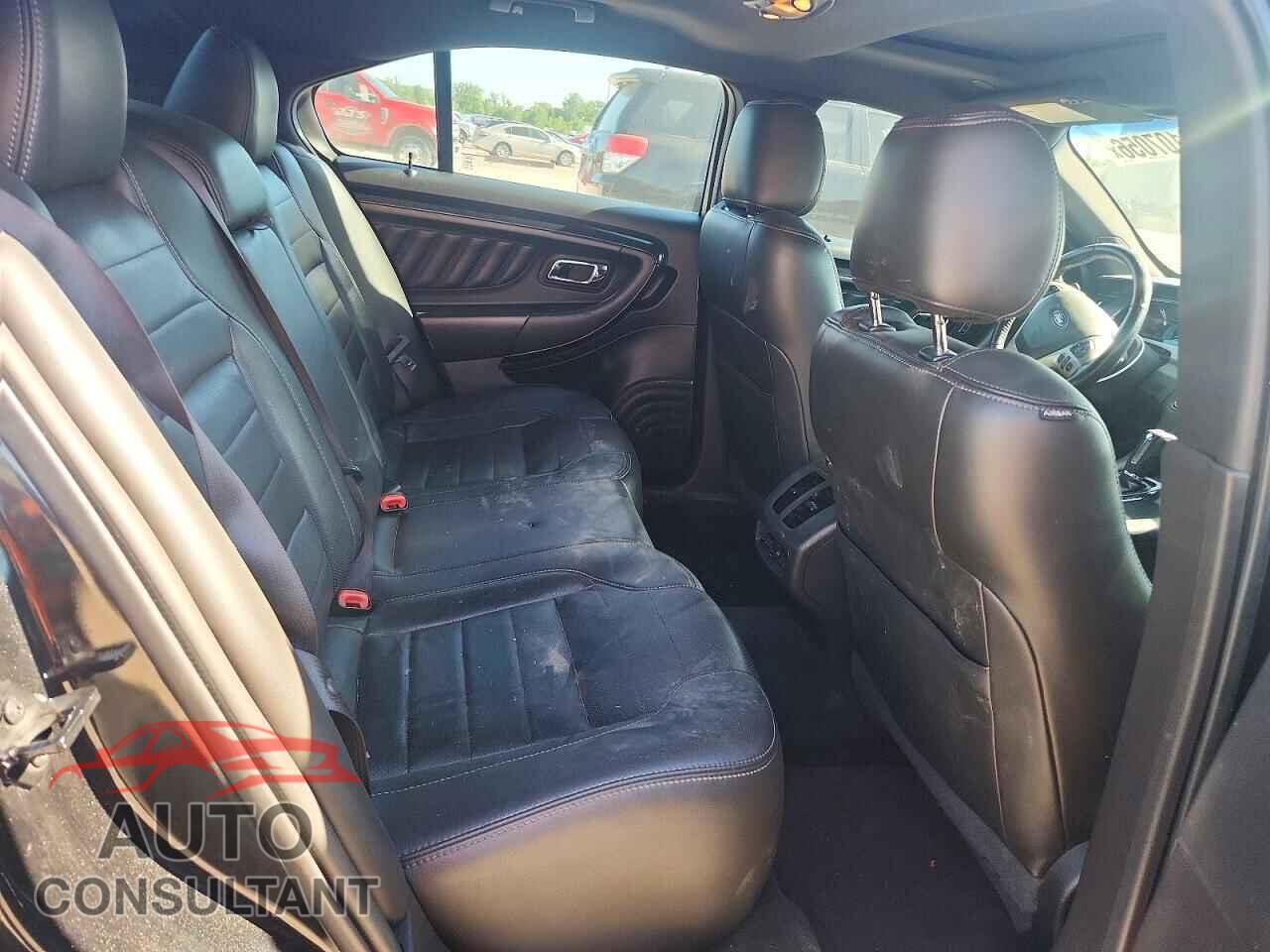 FORD TAURUS 2015 - 1FAHP2KT4FG181580