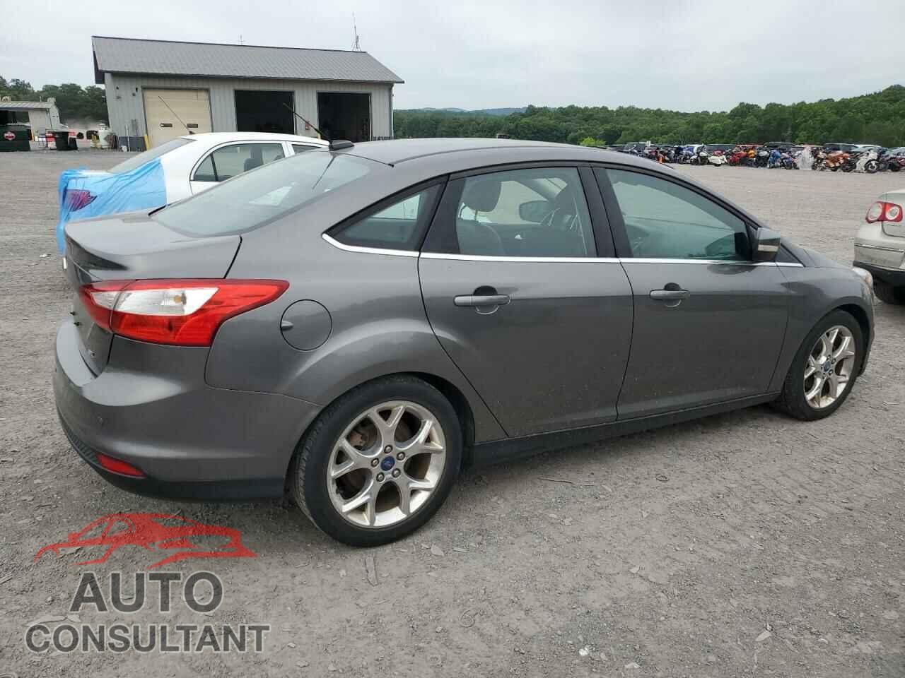 FORD FOCUS 2012 - 1FAHP3H26CL369637