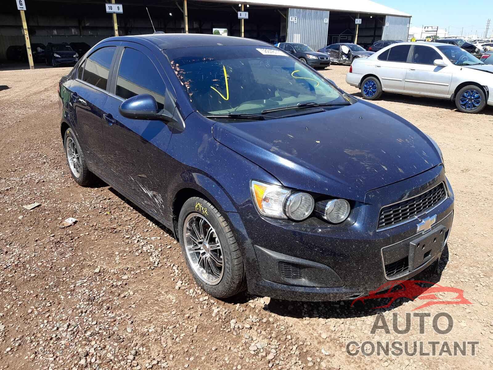 CHEVROLET SONIC 2016 - 1G1JC5SH4G4169557