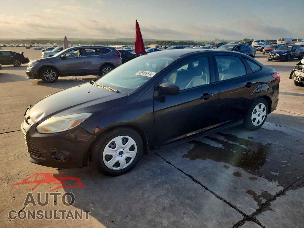 FORD FOCUS 2014 - 1FADP3E28EL348634