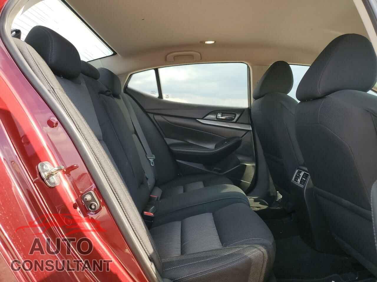 NISSAN MAXIMA 2017 - 1N4AA6AP1HC370700