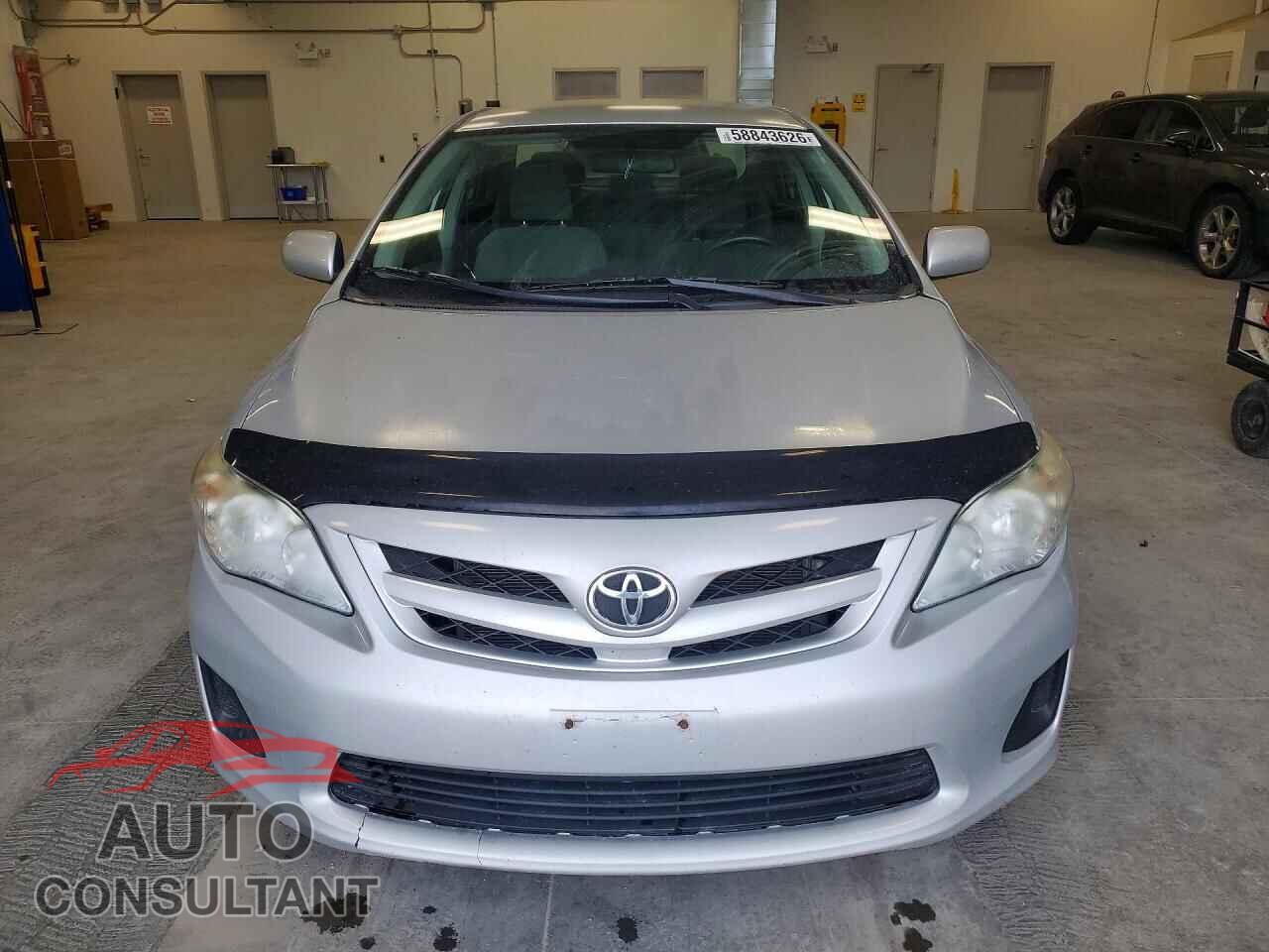 TOYOTA COROLLA 2013 - 2T1BU4EE8DC042274