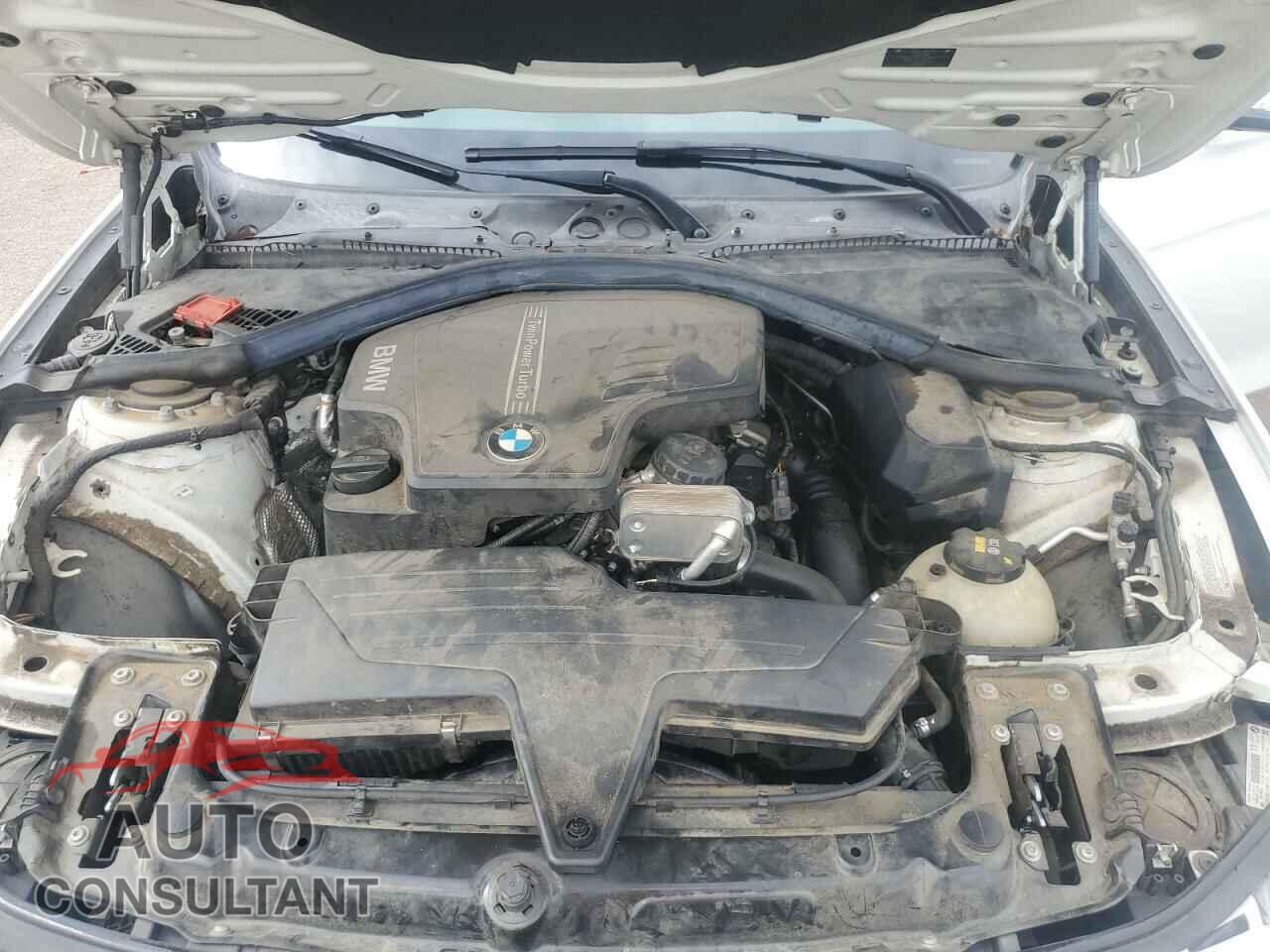 BMW 3 SERIES 2015 - WBA3B1G51FNT64807