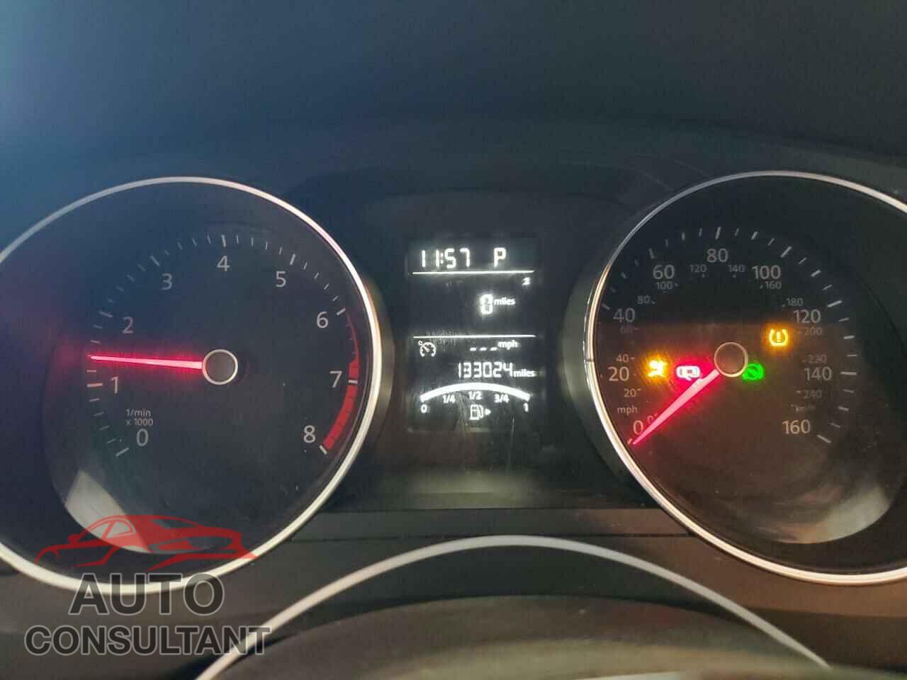 VOLKSWAGEN JETTA 2017 - 3VW2B7AJ8HM331773