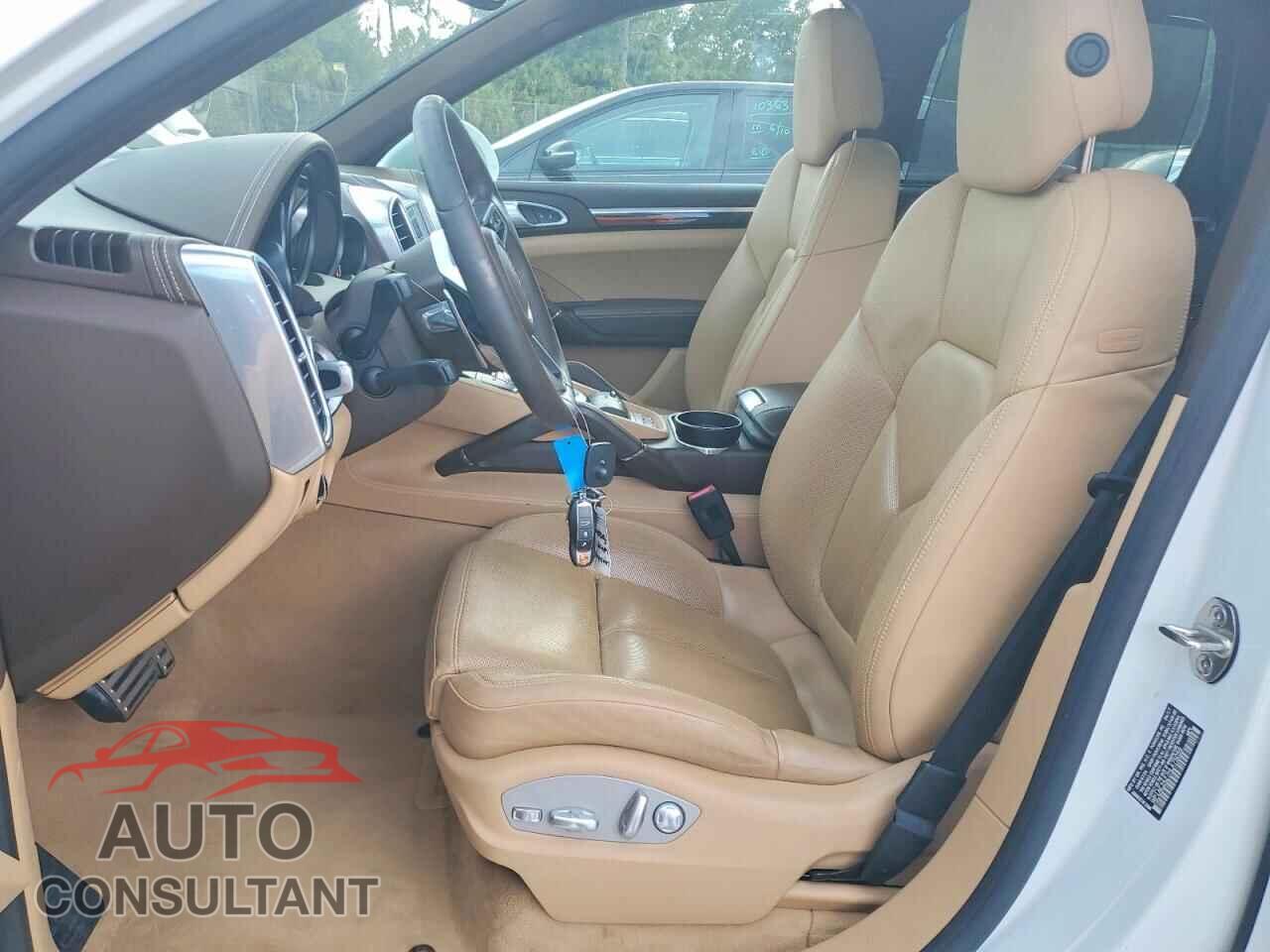 PORSCHE CAYENNE 2017 - WP1AE2A27HLA75059