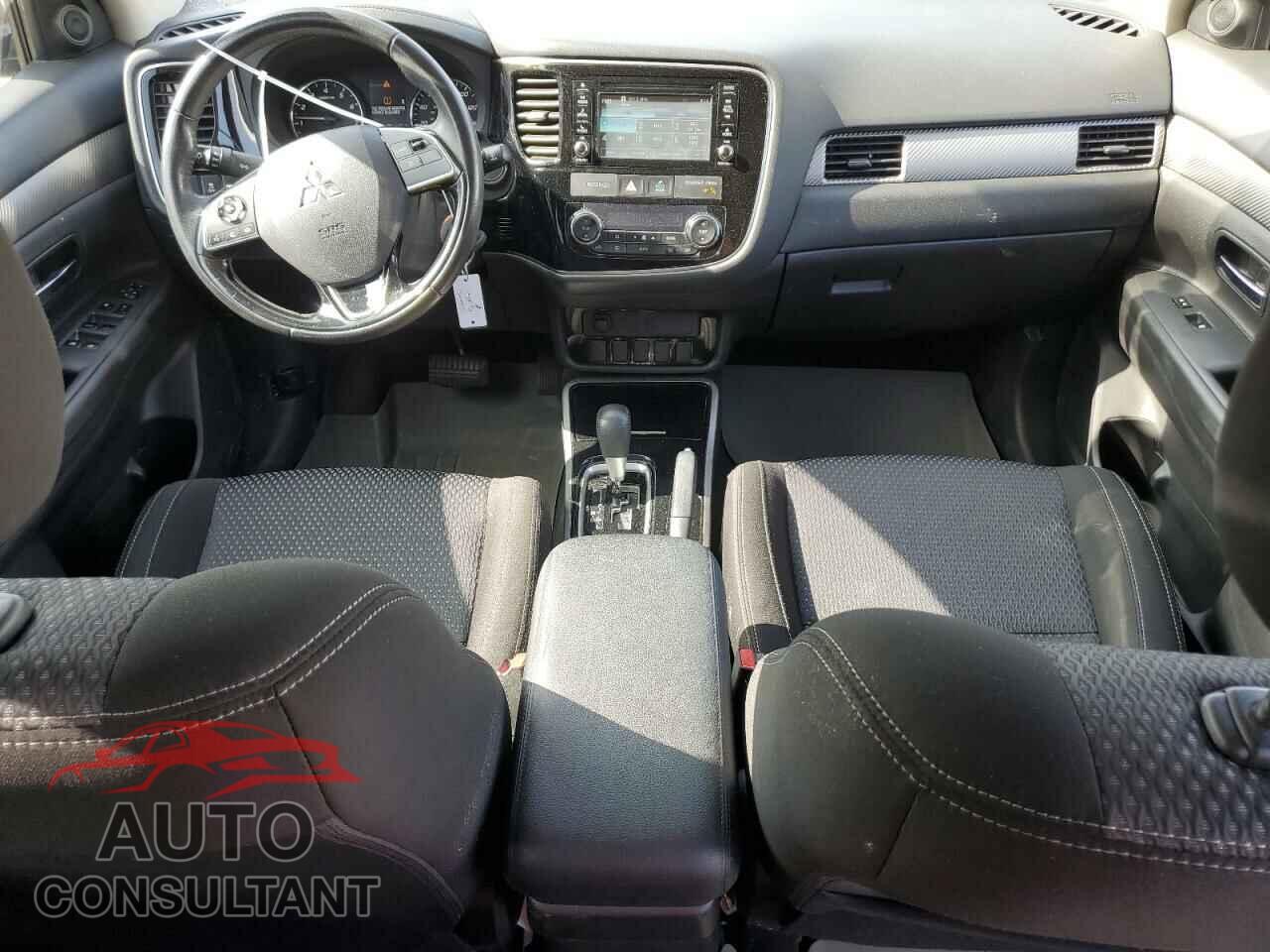 MITSUBISHI OUTLANDER 2017 - JA4AD2A39HZ055027