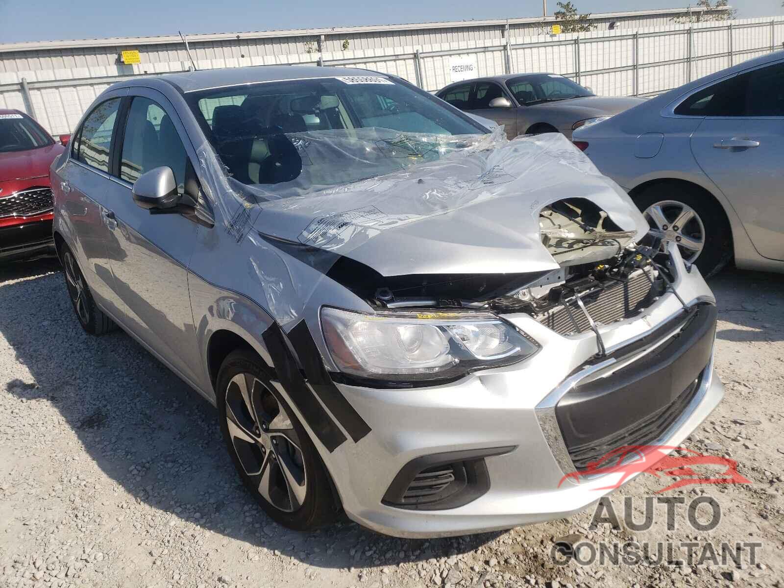 CHEVROLET SONIC 2020 - 1G1JF5SB8L4121508
