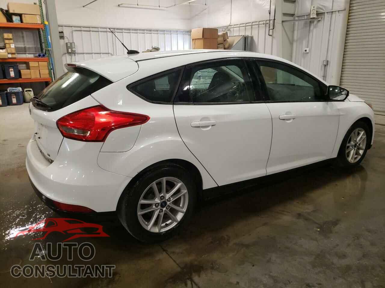 FORD FOCUS 2017 - 1FADP3K23HL215370