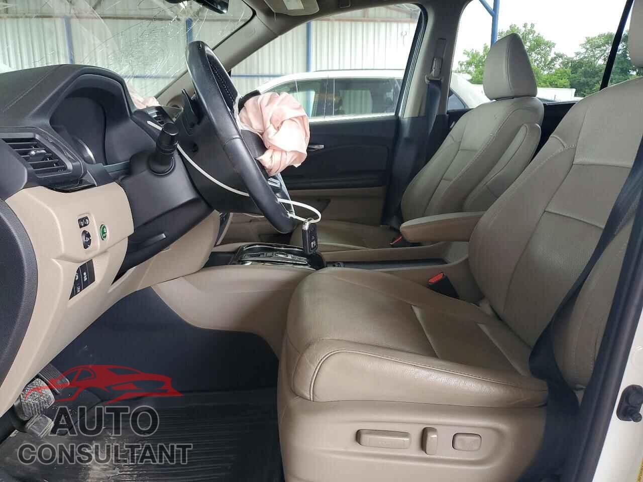 HONDA PILOT 2021 - 5FNYF6H07MB010413