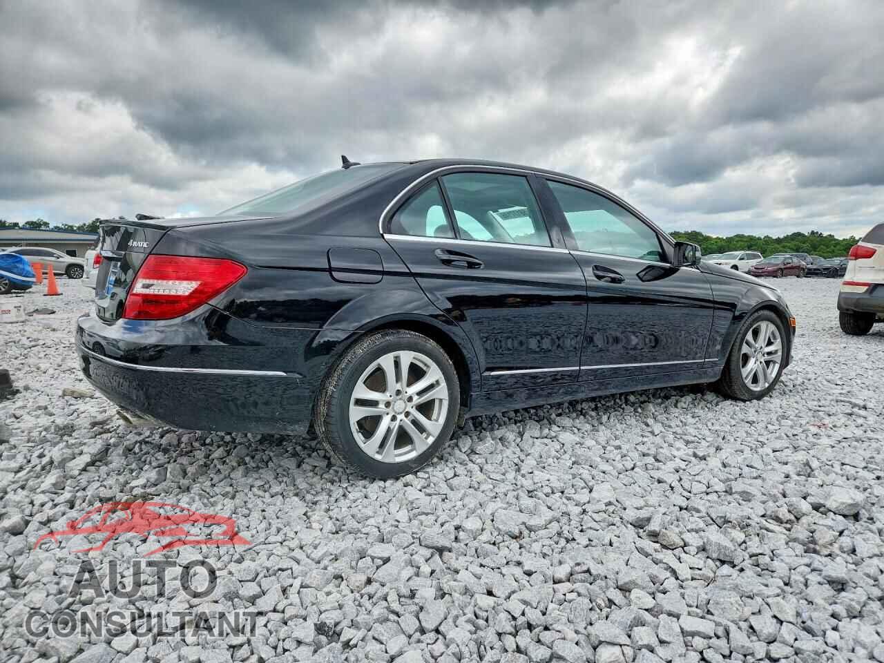 MERCEDES-BENZ C-CLASS 2012 - WDDGF8BB7CR191724