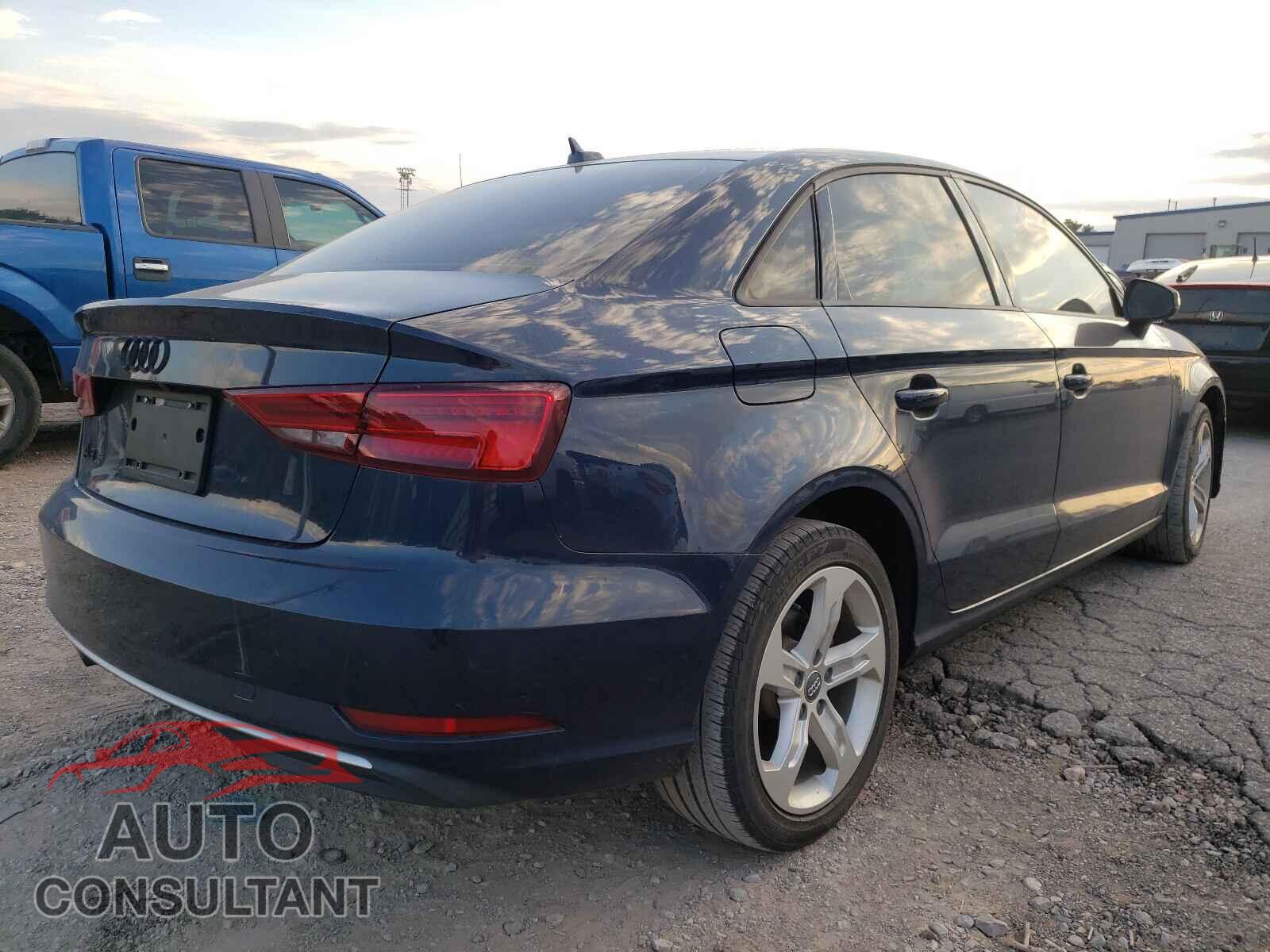 AUDI A3 2018 - WAUAUGFF5J1008584