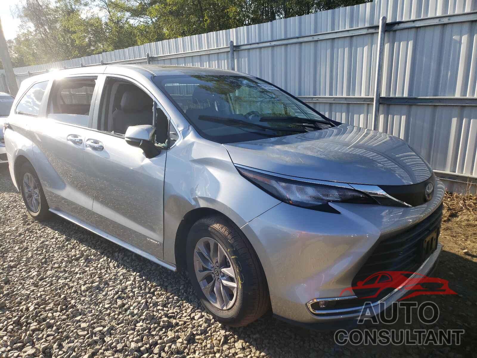 TOYOTA SIENNA 2021 - 5TDYRKEC5MS033859