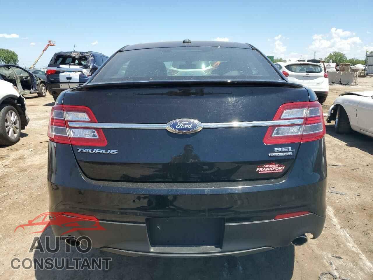 FORD TAURUS 2016 - 1FAHP2E82GG129213