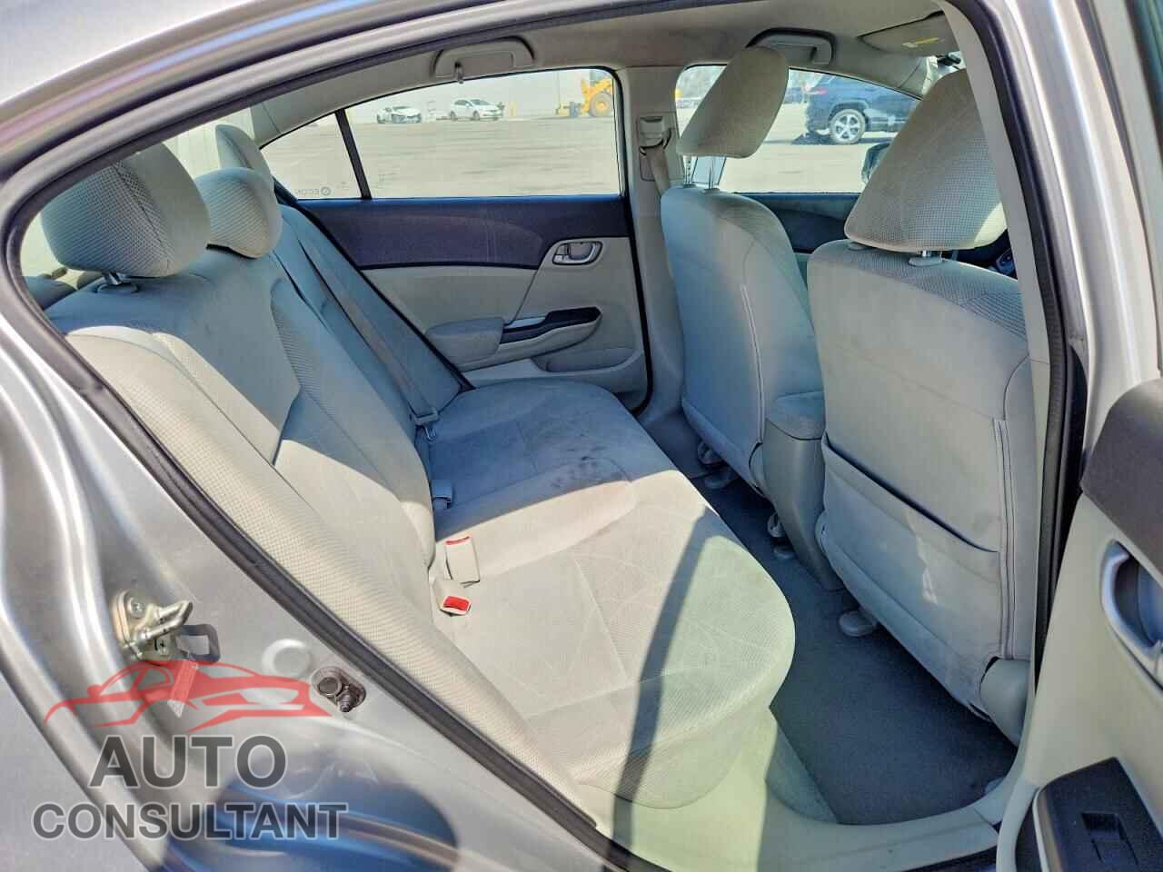 HONDA CIVIC 2012 - 2HGFB2F55CH334044