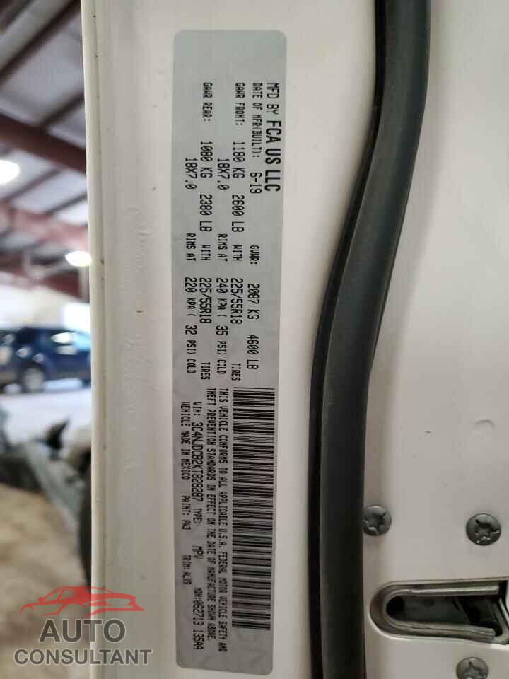 JEEP COMPASS 2019 - 3C4NJDCB2KT828287