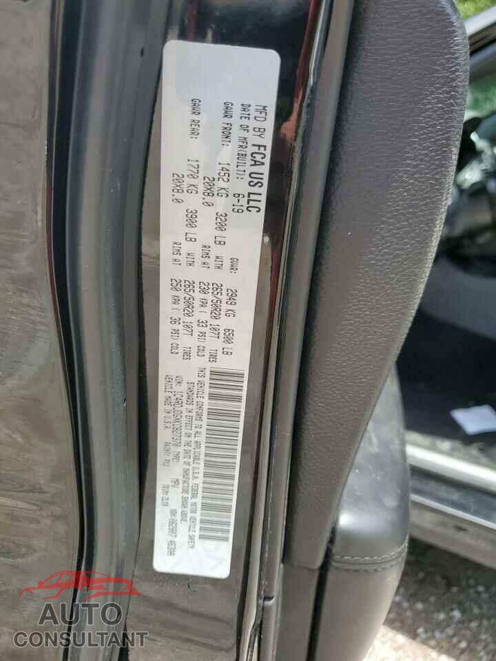 DODGE DURANGO 2019 - 1C4RDJDGXKC827370
