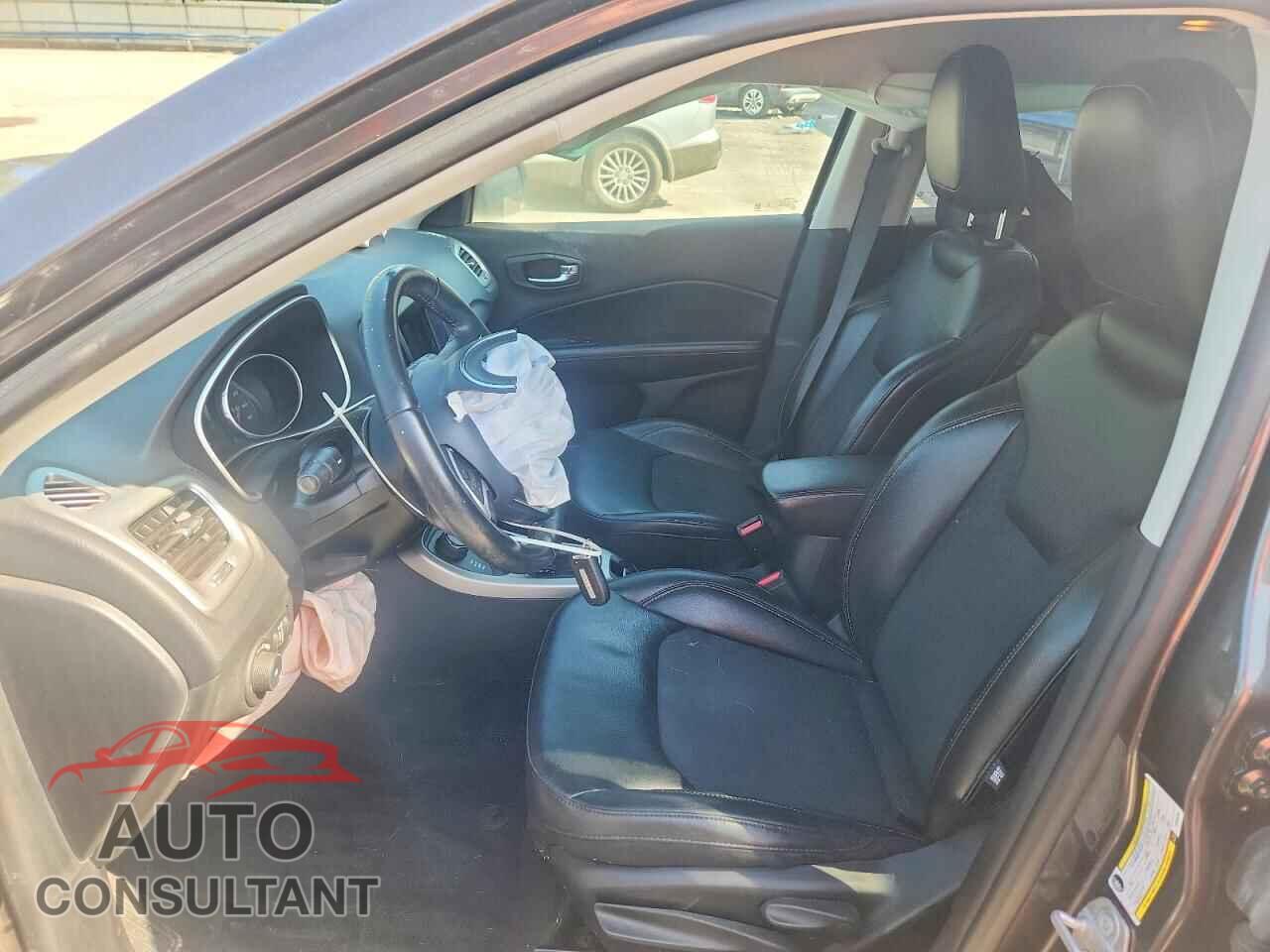 JEEP COMPASS 2019 - 3C4NJDBB7KT646134